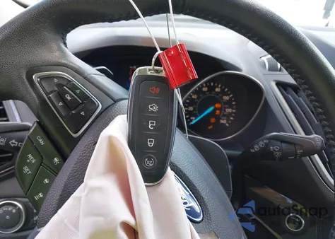 2017 Ford Escape Titanium из США, поврежденный, VIN 1FMCU0JD2HUA30720